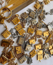 Load image into Gallery viewer, Mosque Quran Quotes Book Necklace