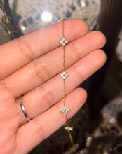 Load image into Gallery viewer, Sterling Silver Mini Flower Bracelet