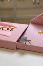 Load image into Gallery viewer, 4ct Nova Ring (925 Sterling Silver)