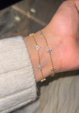 Load image into Gallery viewer, Sterling Silver Mini Flower Bracelet