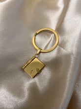 Load image into Gallery viewer, Quran Quotes Keychain