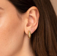 Load image into Gallery viewer, Chunky Croissant Hoop Earrings
