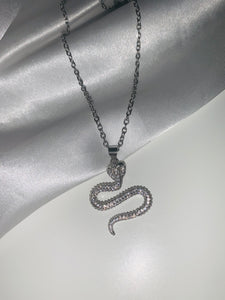 Snake Zirconia Necklace *18k Gold Plated