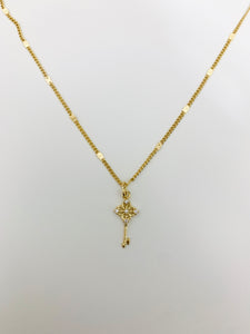 Lara Key Necklace *18k Gold Plated