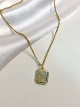 Load image into Gallery viewer, Nova Star Necklace *18k Gold Plated
